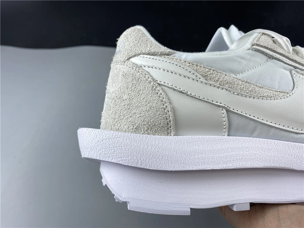 Sacai x Nike LVD Waffle  BV0073-101