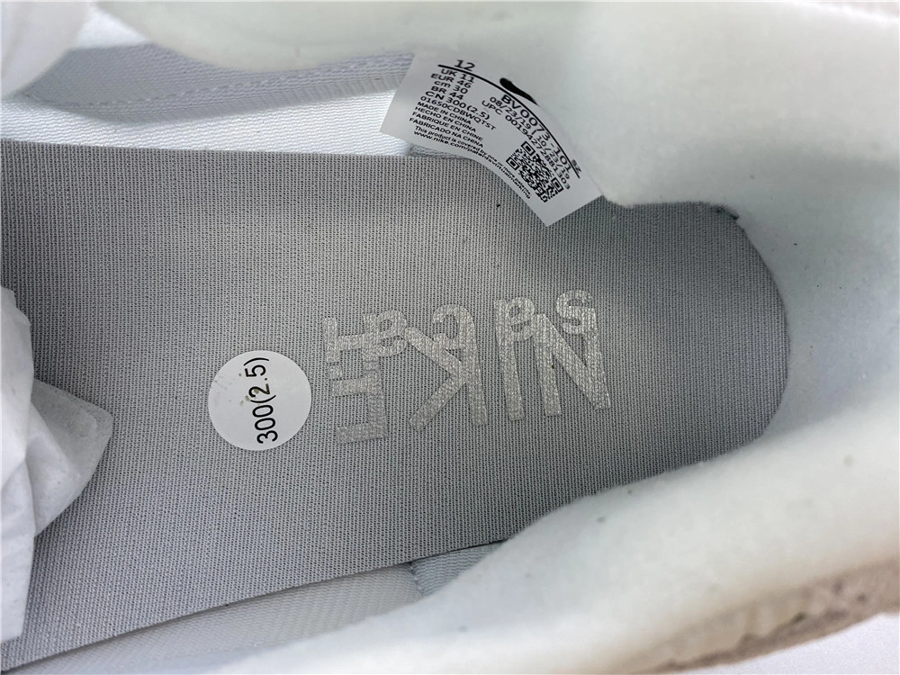Sacai x Nike LVD Waffle  BV0073-101