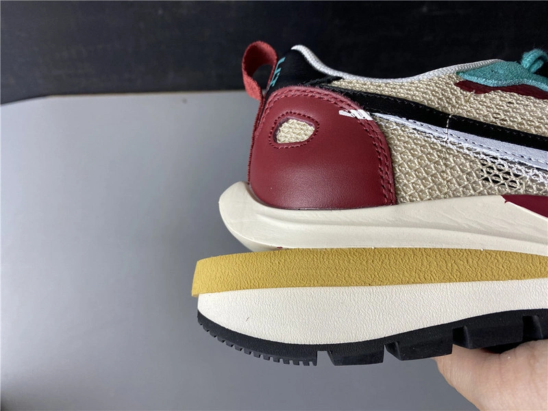 Sacai x Nike Pegasus VaporFly SP   CI9928 301