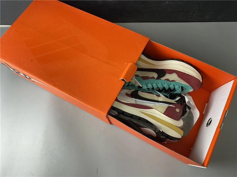 Sacai x Nike Pegasus VaporFly SP   CI9928 301