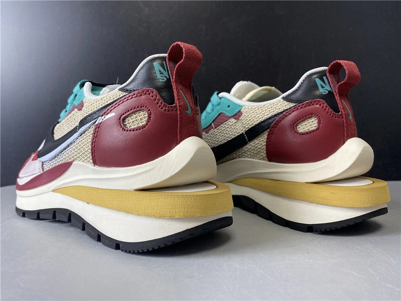 Sacai x Nike Pegasus VaporFly SP   CI9928 301