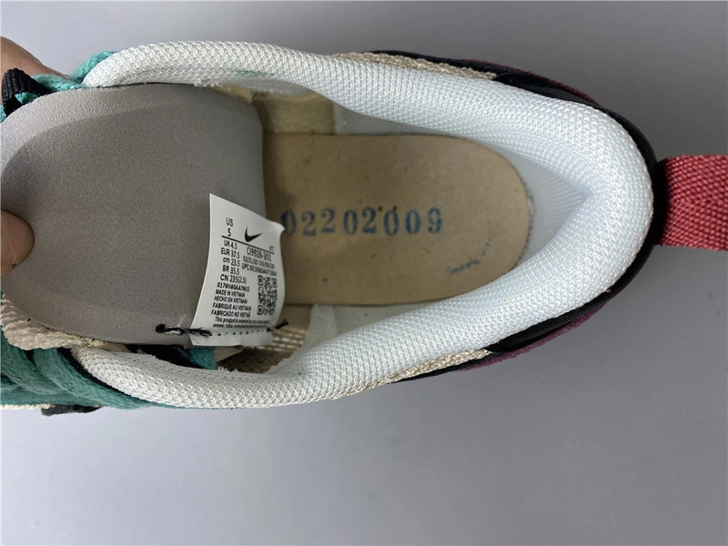 Sacai x Nike Pegasus VaporFly SP   CI9928 301