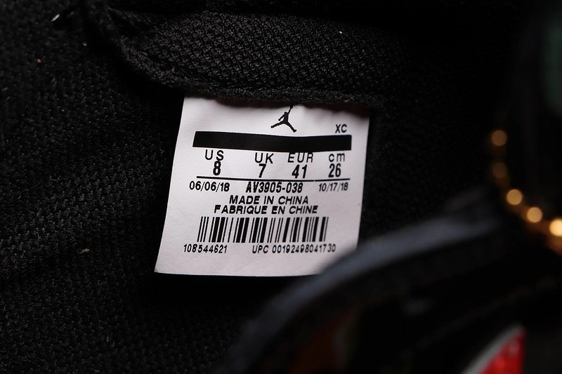 SoleFly x Air Jordan 1 High “Friends & Family”  AV3905-038