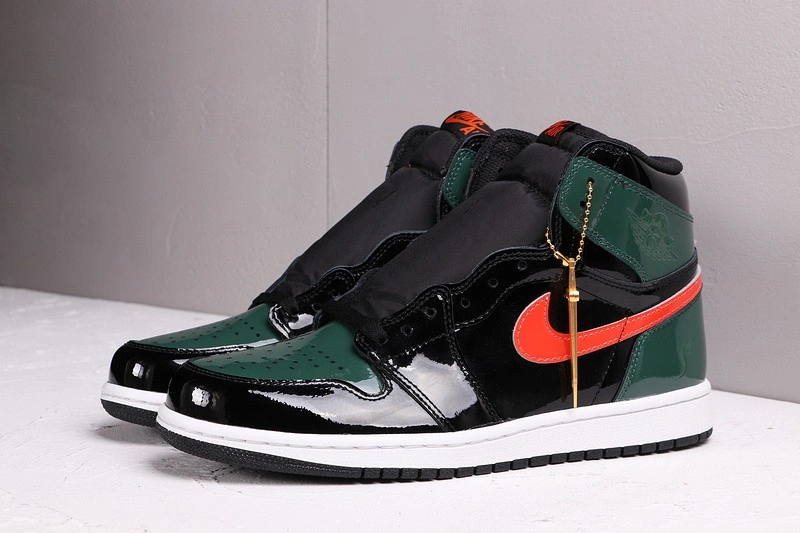 SoleFly x Air Jordan 1 High “Friends & Family”  AV3905-038