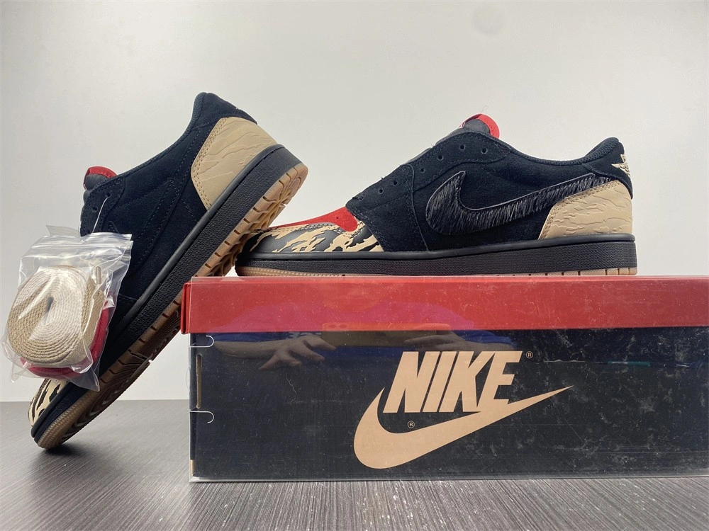 SoleFly x Air Jordan 1 Low DN3400-001