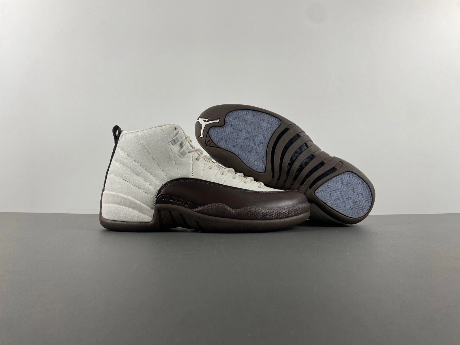 SoleFly x Air Jordan 12  FZ5026-100