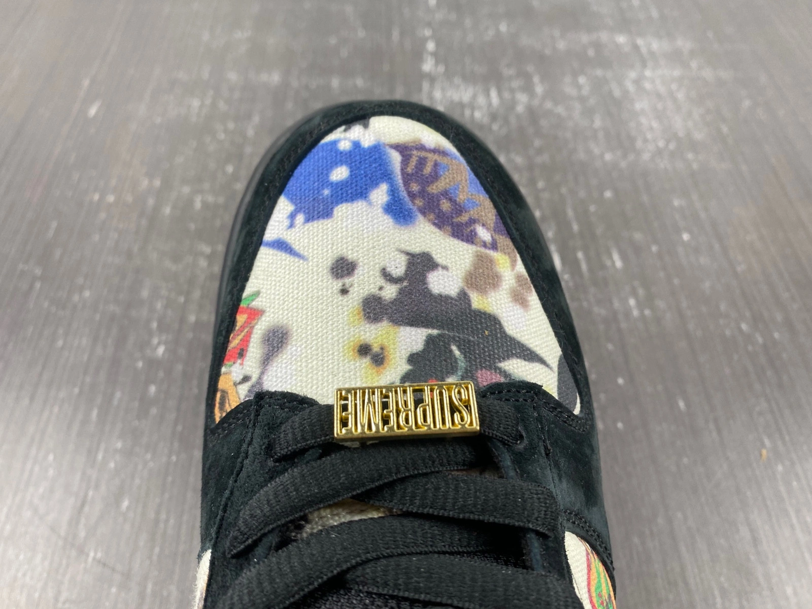 Supreme x Nike SB Dunk Low Rammellzee FD8778-001