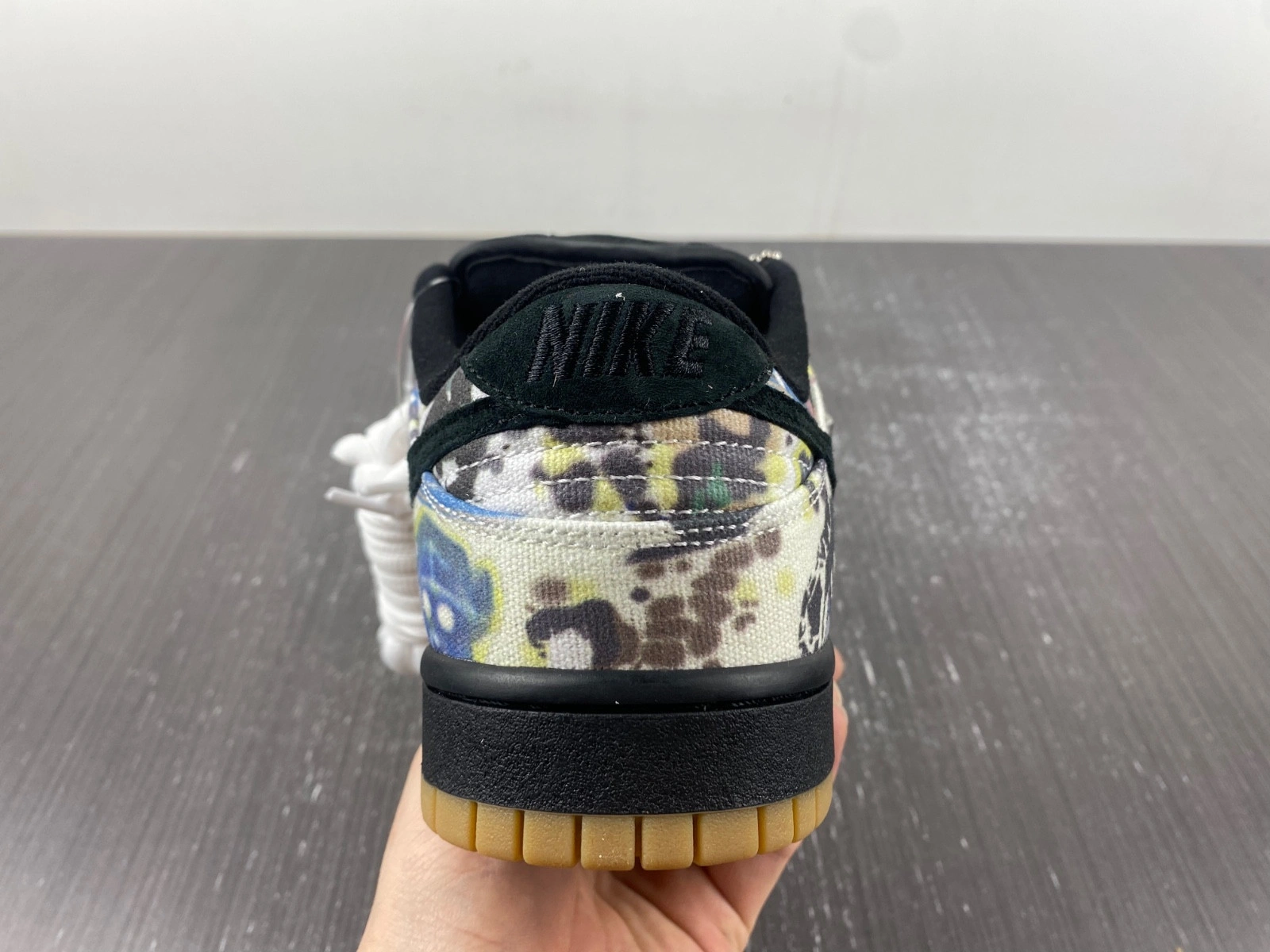 Supreme x Nike SB Dunk Low Rammellzee FD8778-001