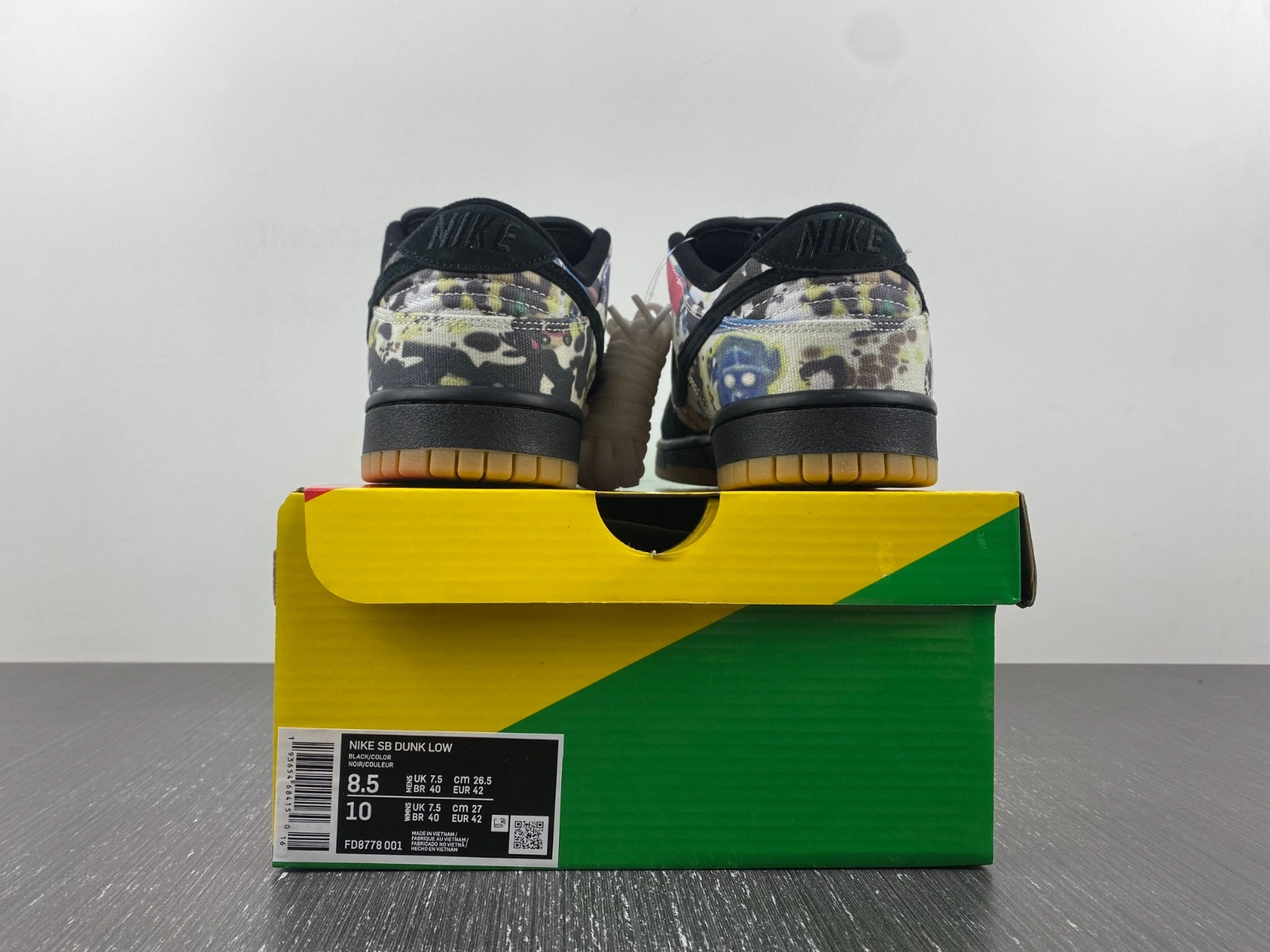 Supreme x Nike SB Dunk Low Rammellzee FD8778-001