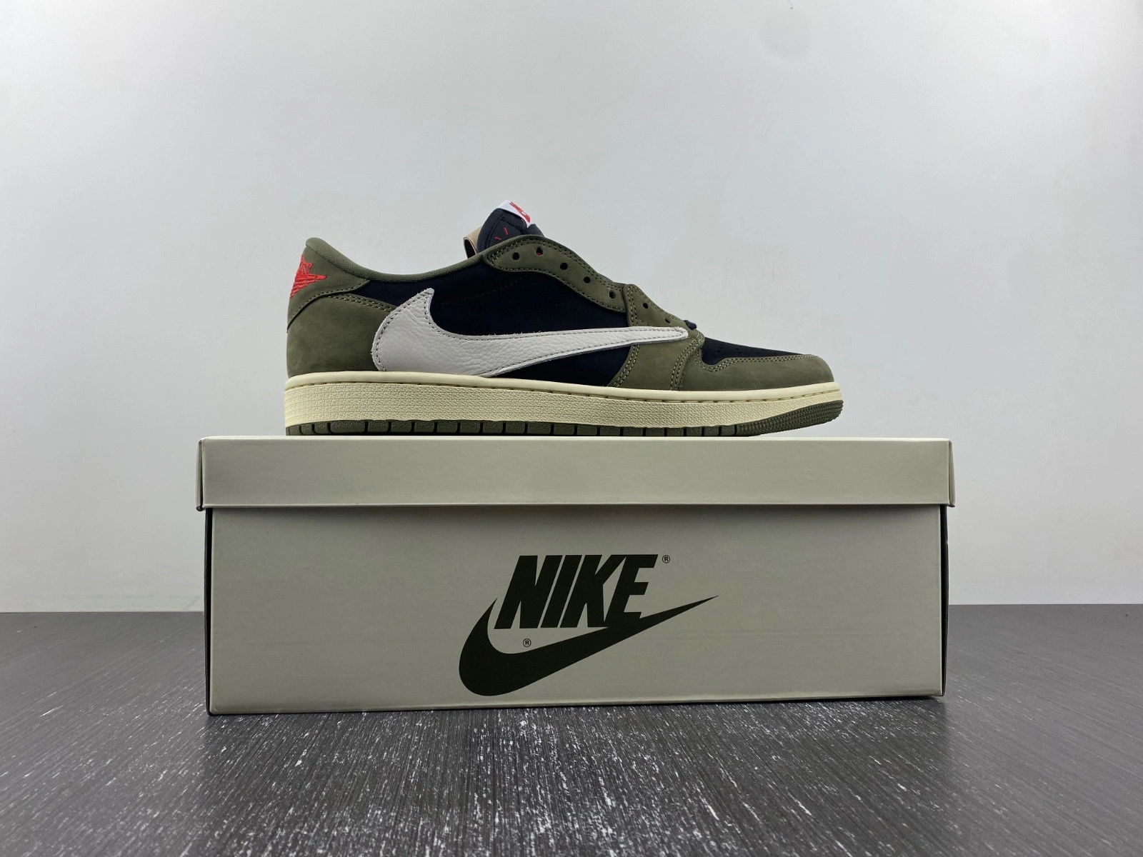 TS x AJ1 Travis Scott x Air Jordan 1 Low OG  DM7866-002