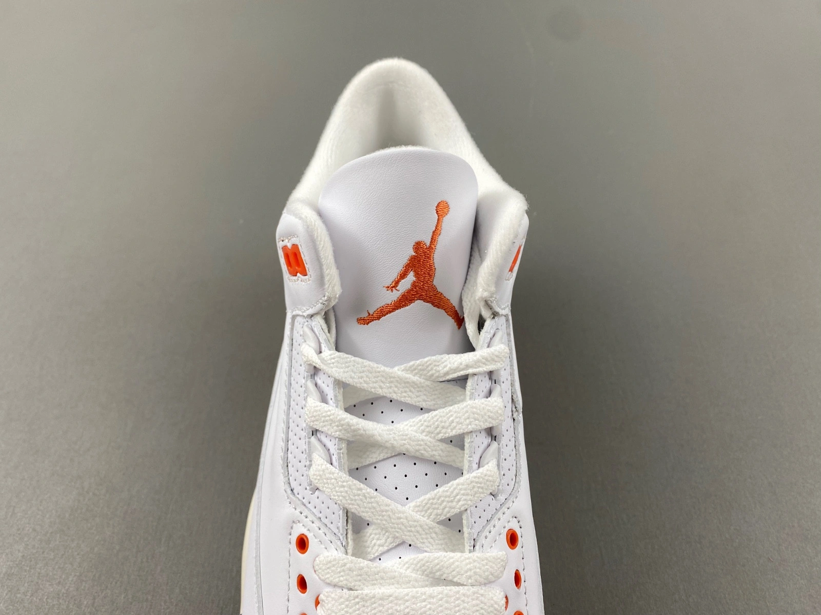 The Air Jordan 3 “Georgia Peach”  CK9246-121