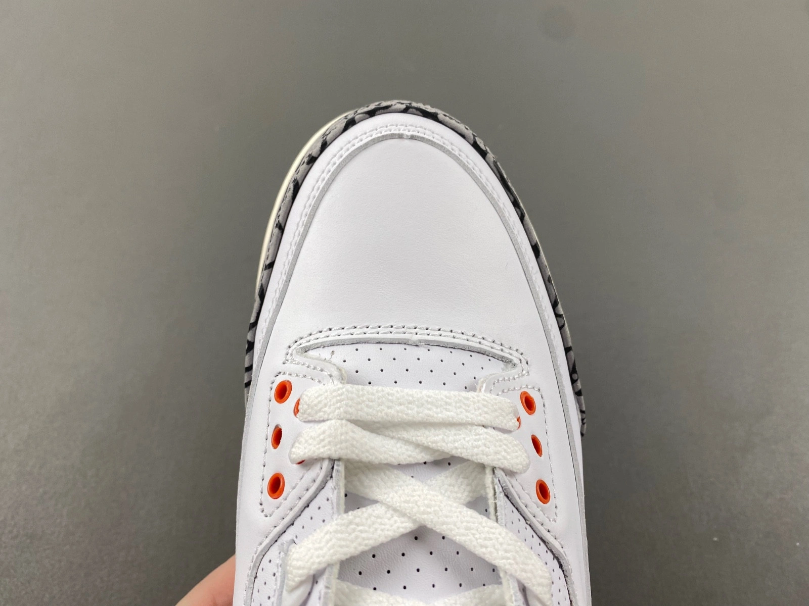 The Air Jordan 3 “Georgia Peach”  CK9246-121
