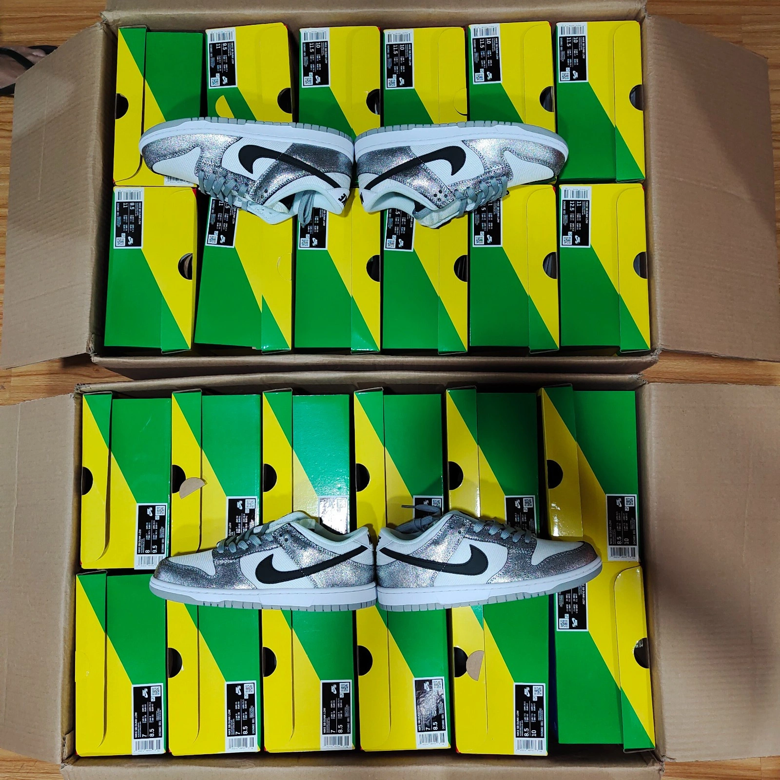 The Nike Dunk Low Features Silver Cracked Leather  DO5882-001