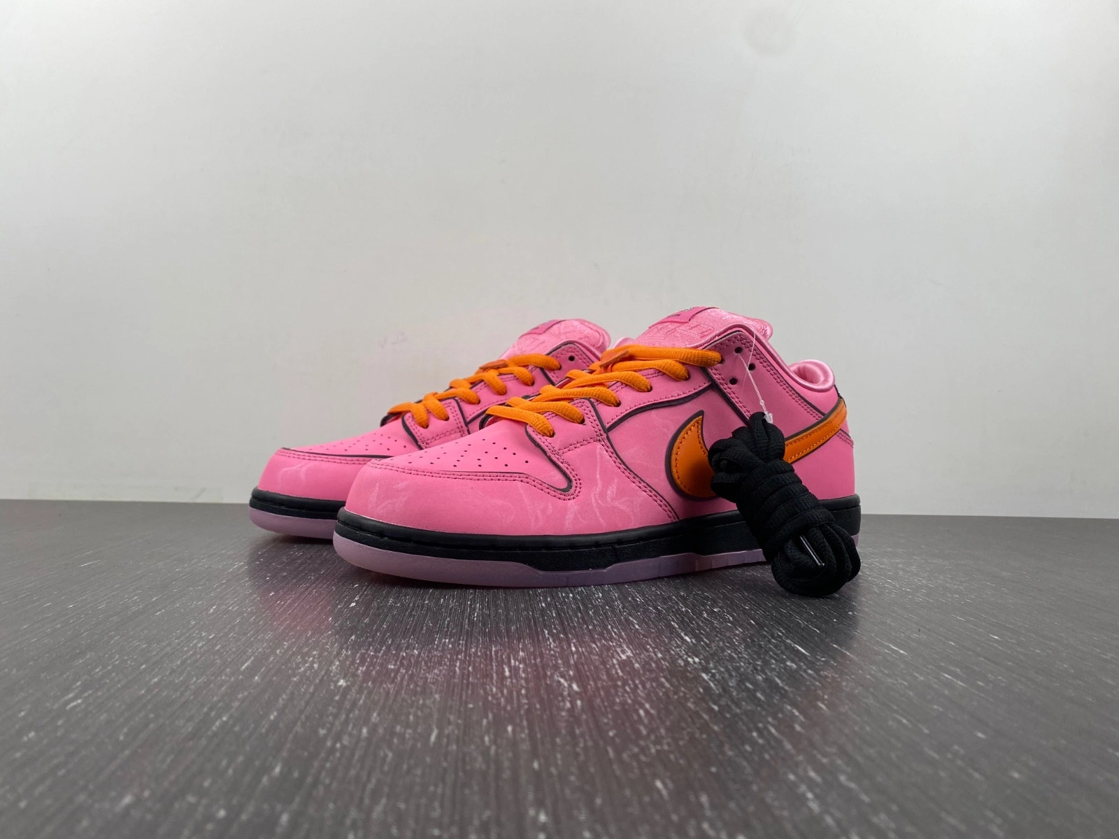 The Powerpuff Girls x Nike SB Dunk Low Blossom FD2631-600