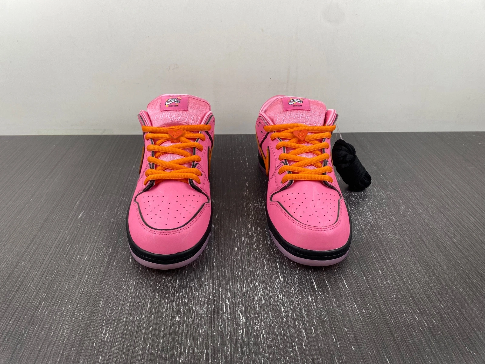 The Powerpuff Girls x Nike SB Dunk Low Blossom FD2631-600