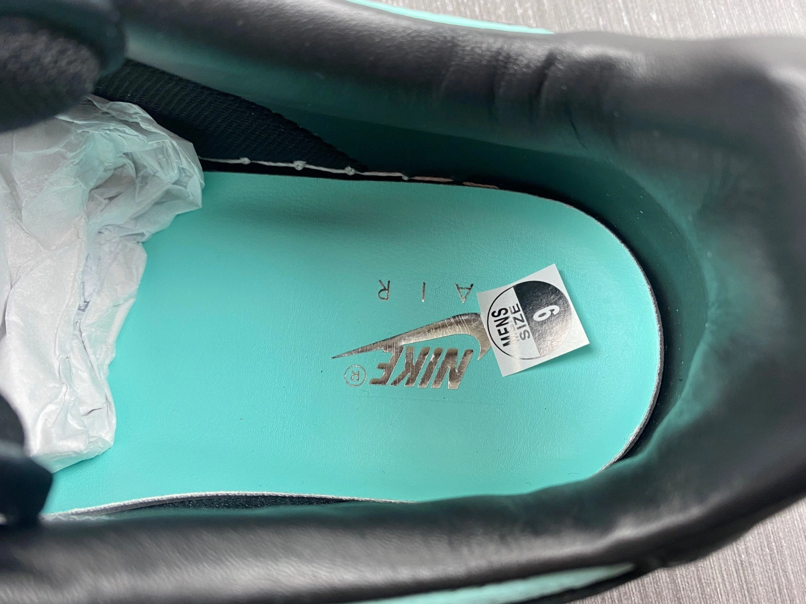 Tiffany & Co. x Nike Air Force 1 Low  DZ1382-002