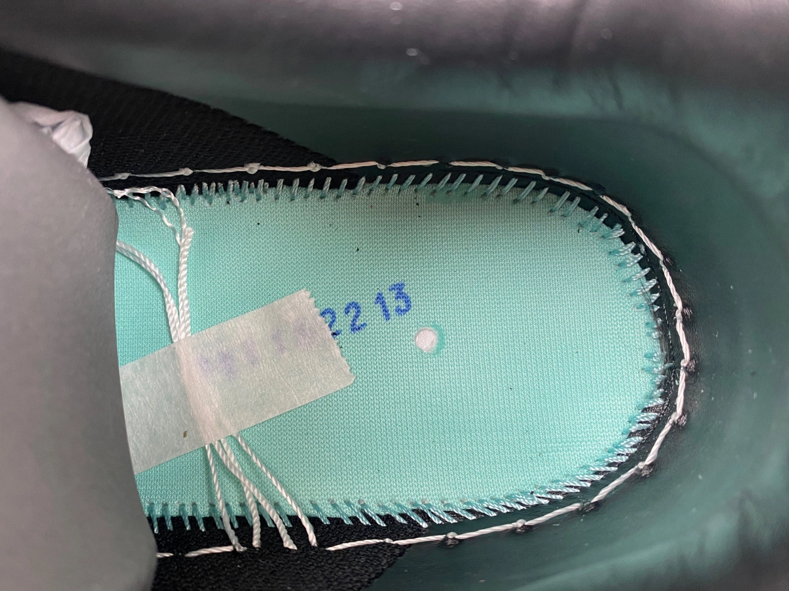 Tiffany & Co. x Nike Air Force 1 Low  DZ1382-002