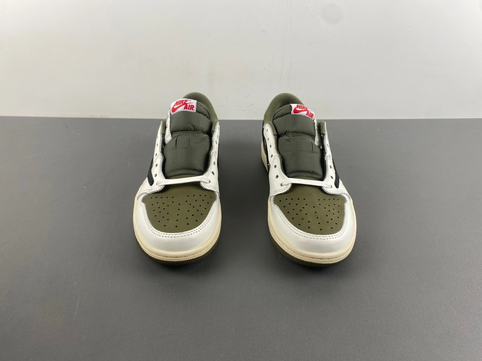 Travis Scott Air Jordan 1 Low OG Olive DM7866-200