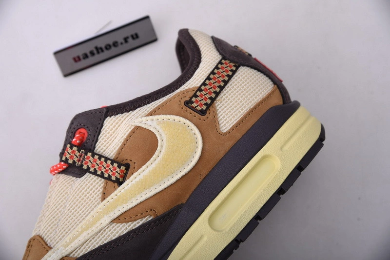 Travis Scott Nike Air Max 1 do9392-200