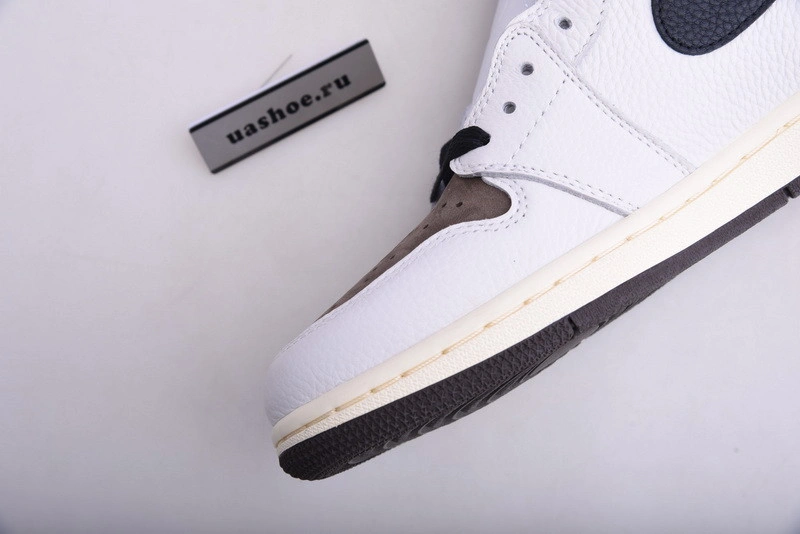 Travis Scott x Air Jordan 1  CD4487-101