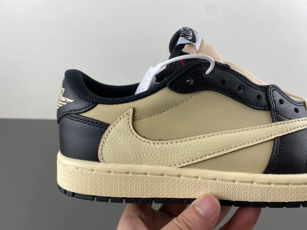 Travis Scott x Air Jordan 1 Low OG Pale Vanilla DM7866-201