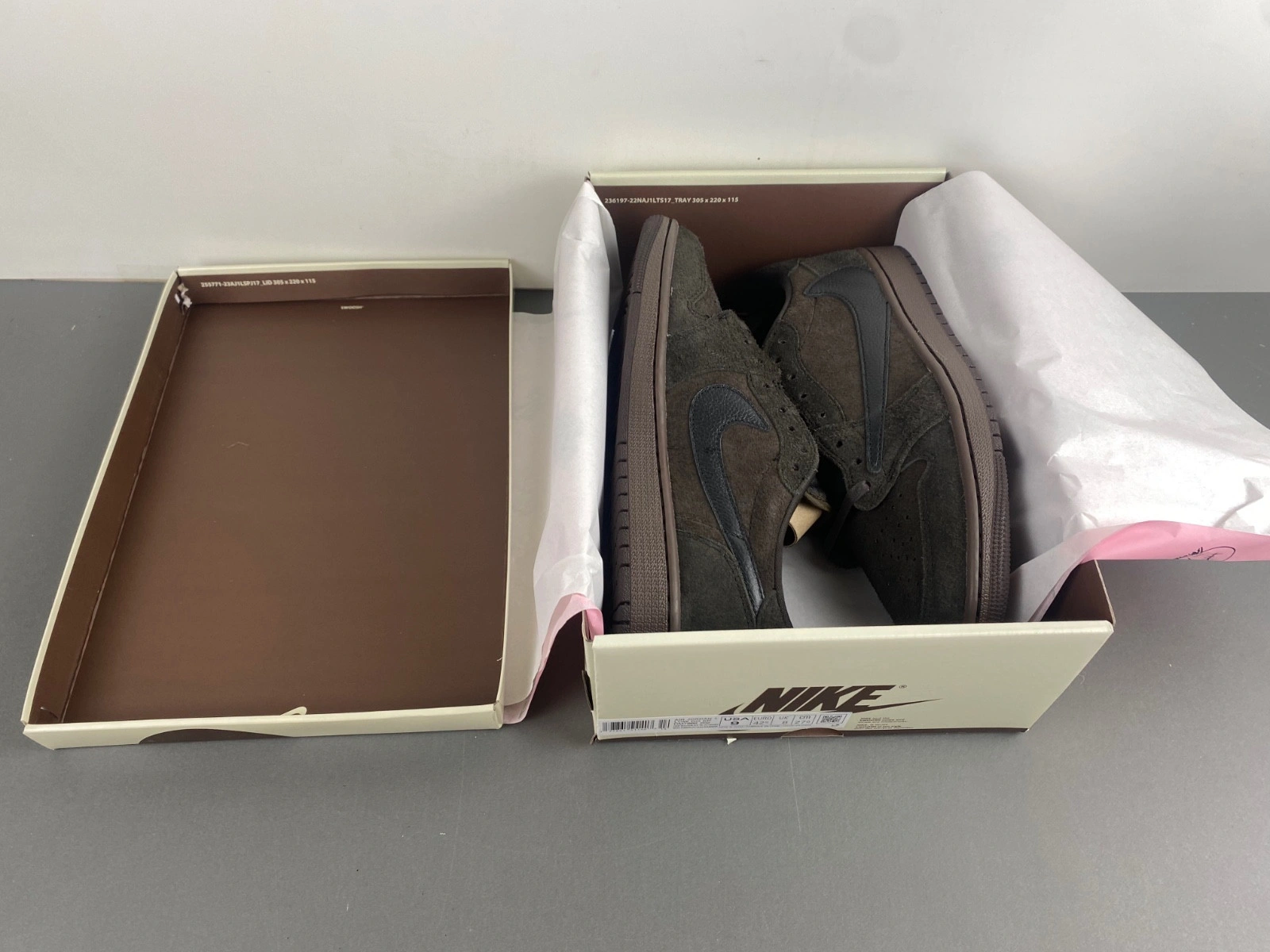Travis Scott x Air Jordan 1 Low OG Velvet Brown DM7866-202