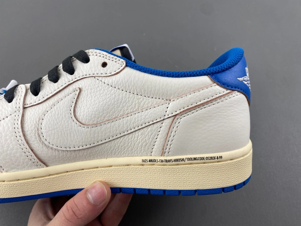 Travis Scott x Fragment x Air Jordan 1 Low OG DM7866-104