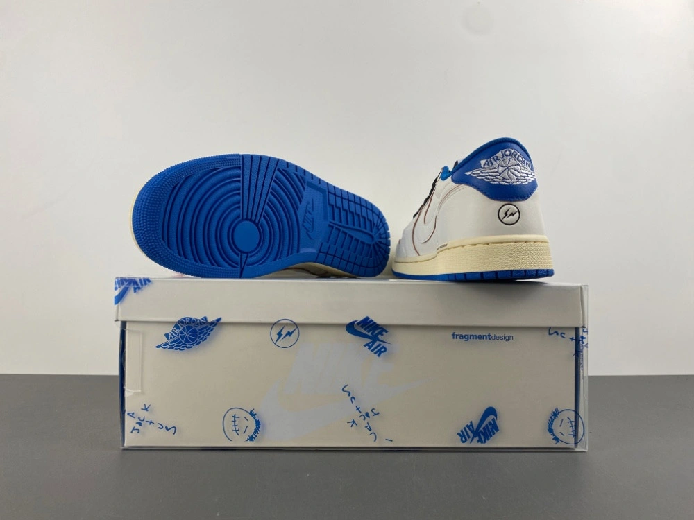 Travis Scott x Fragment x Air Jordan 1 Low OG DM7866-104