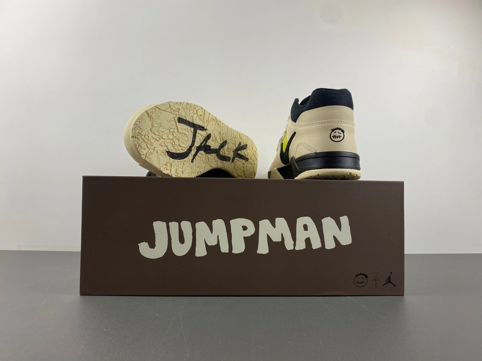 Travis Scott x Jordan Jumpman Jack TR “Bright Cactus FZ8117-102