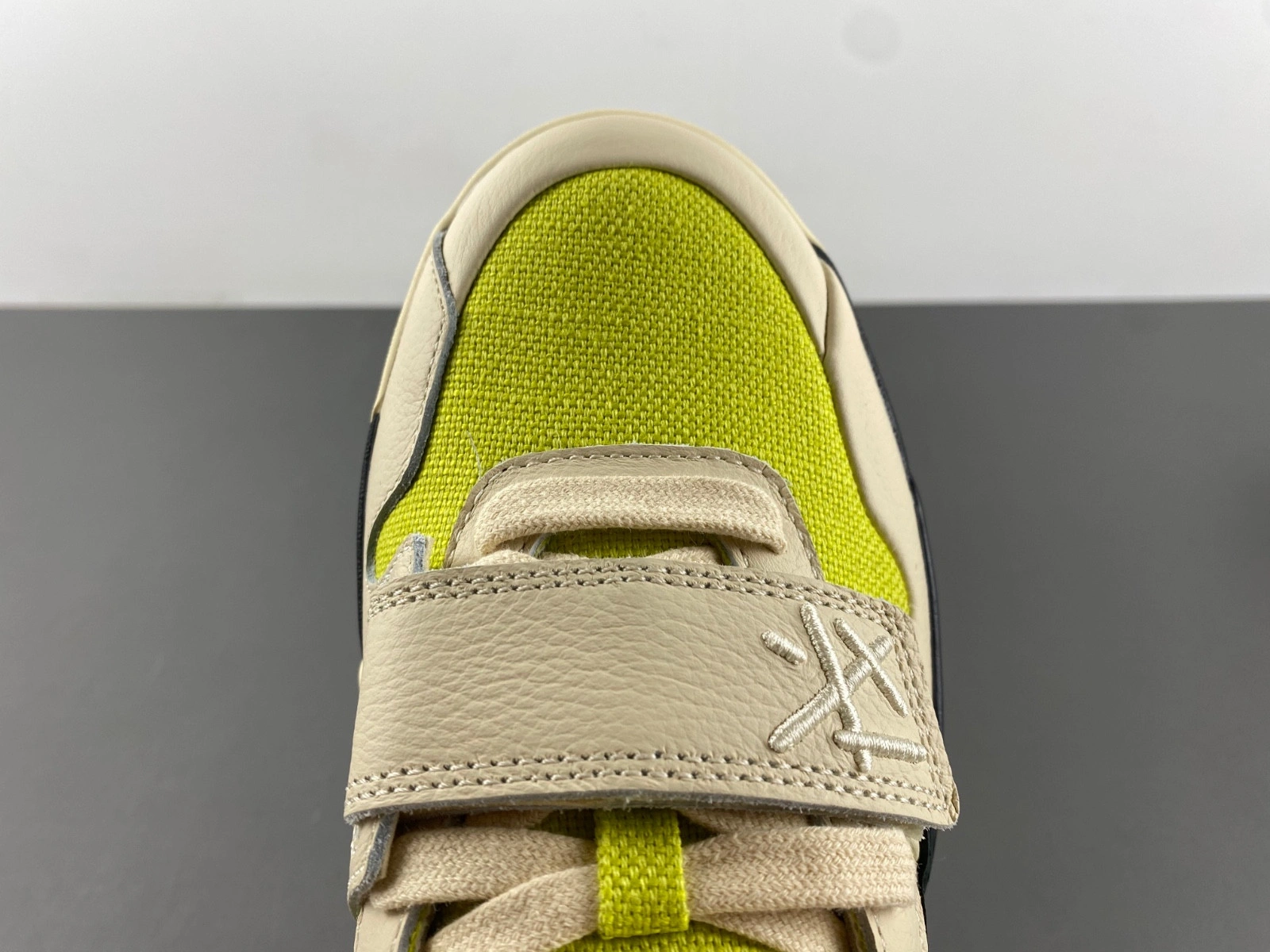 Travis Scott x Jordan Jumpman Jack TR “Bright Cactus FZ8117-102