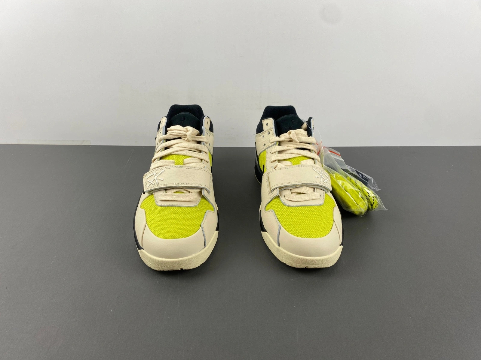 Travis Scott x Jordan Jumpman Jack TR “Bright Cactus FZ8117-102