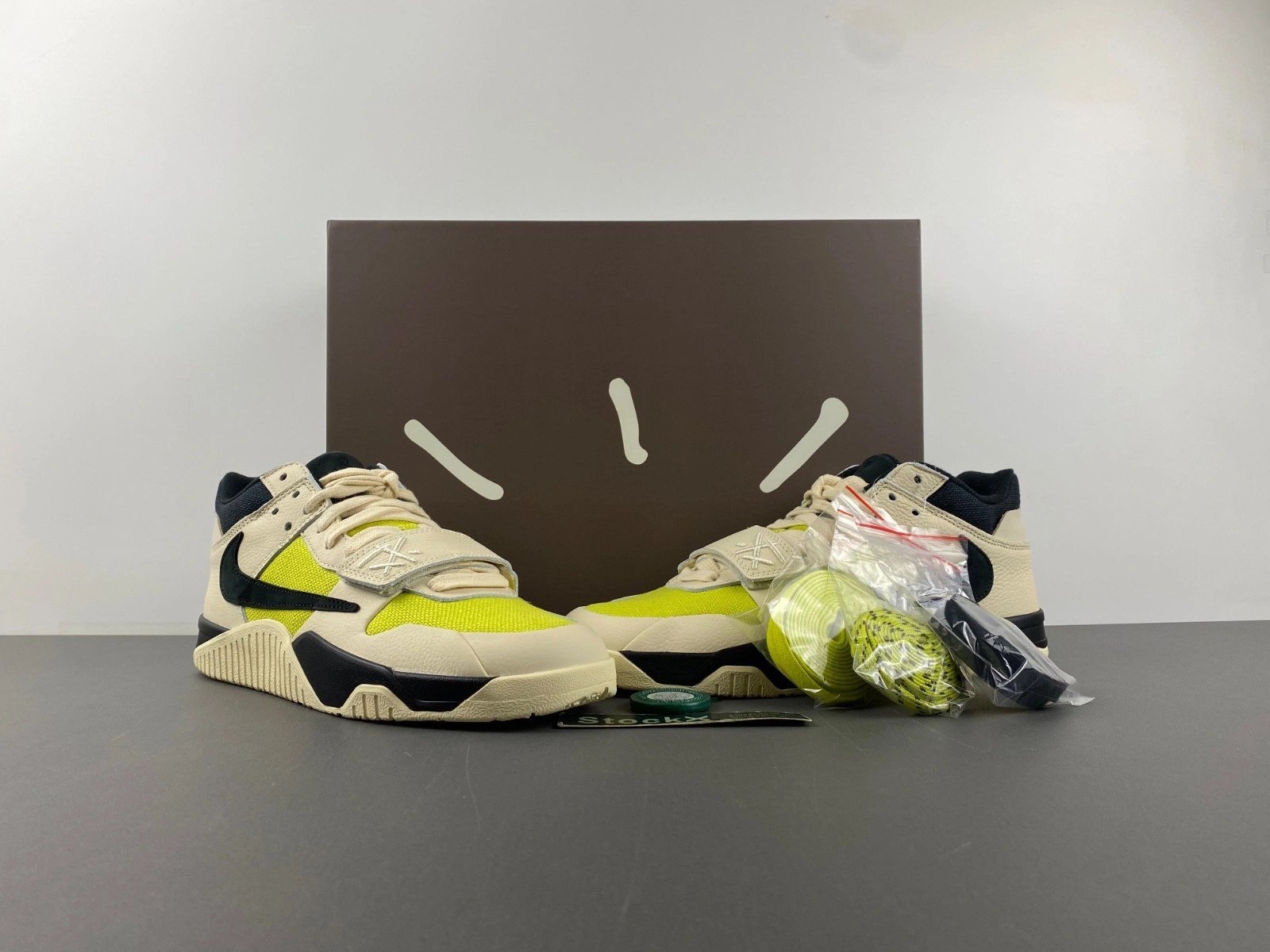Travis Scott x Jordan Jumpman Jack TR “Bright Cactus FZ8117-102