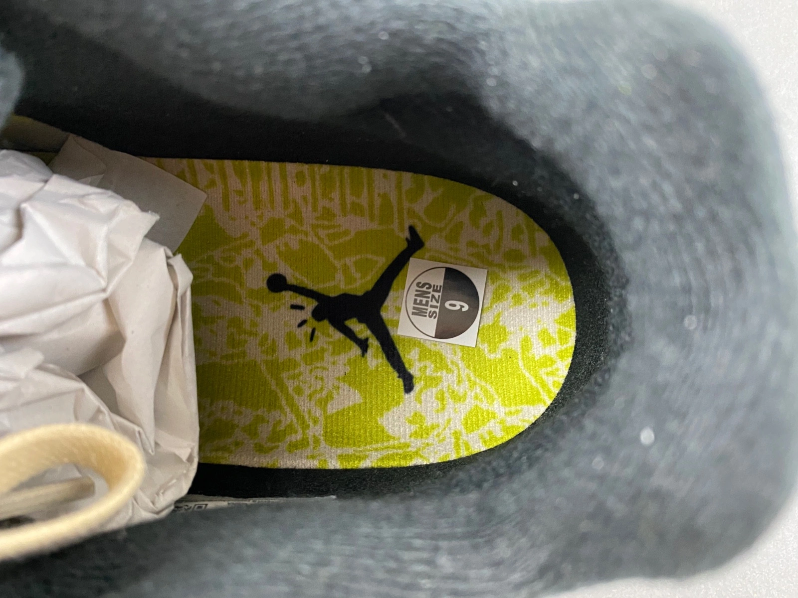 Travis Scott x Jordan Jumpman Jack TR “Bright Cactus FZ8117-102