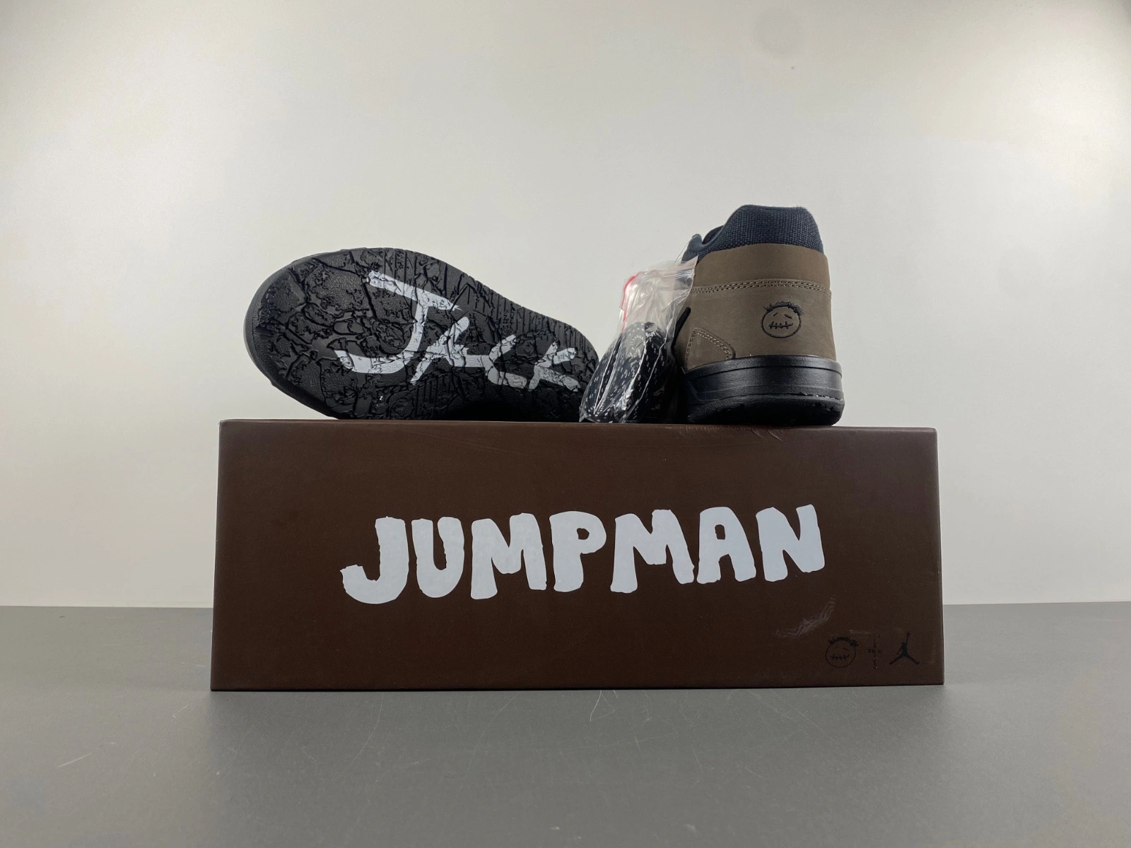 Travis Scott x Jordan Jumpman Jack TR “Dark Mocha”  FZ8117-201