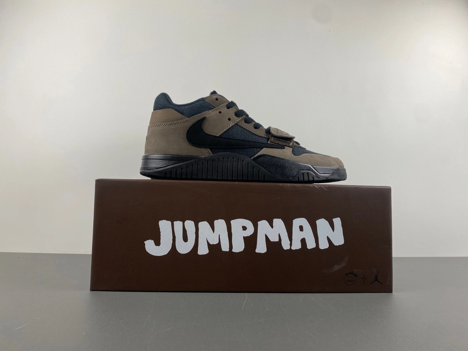 Travis Scott x Jordan Jumpman Jack TR “Dark Mocha”  FZ8117-201