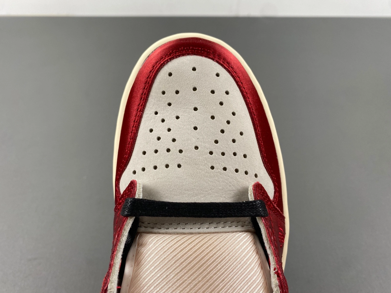 Trophy Room Air Jordan 1 Low OG FN0432-100