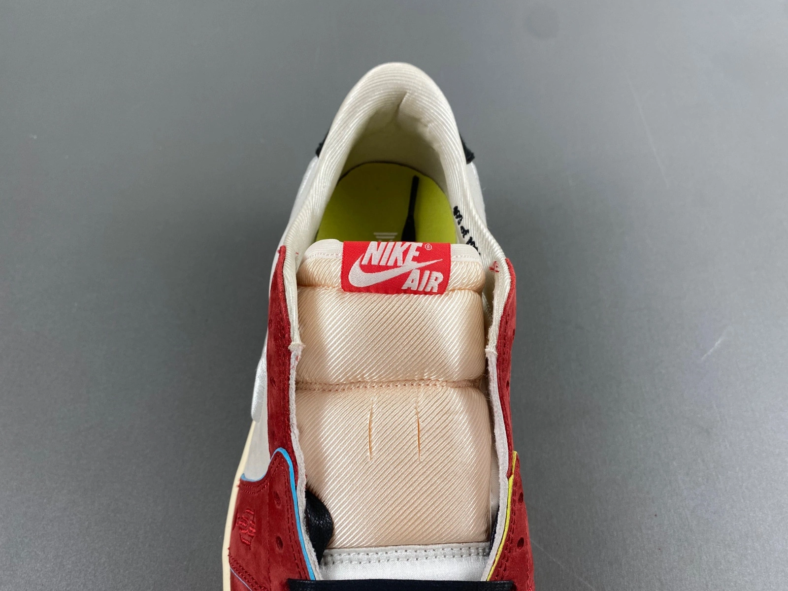 Trophy Room x Air Jordan 1 Low OG Home HV6157-100