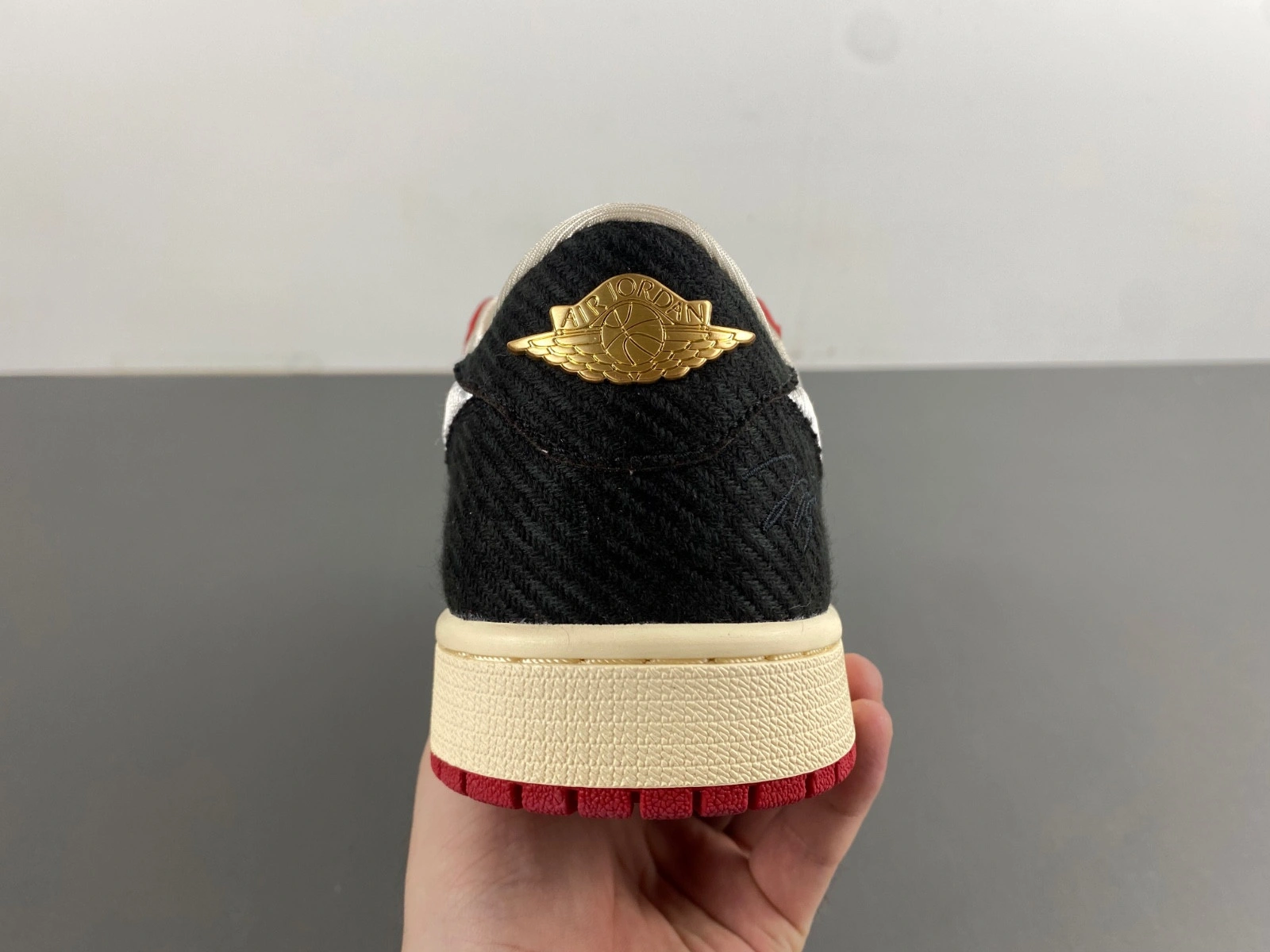 Trophy Room x Air Jordan 1 Low OG Home HV6157-100