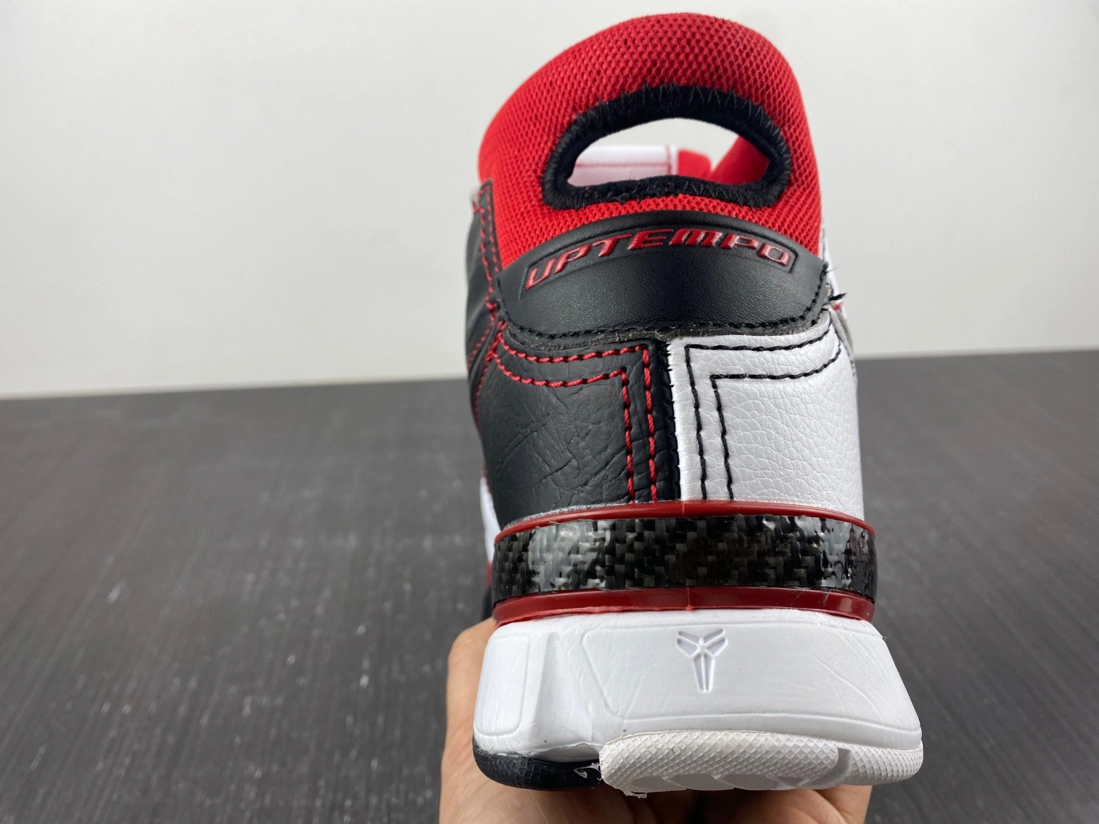 Undefeated x Nike Kobe 1 ZK1 AQ2728-102