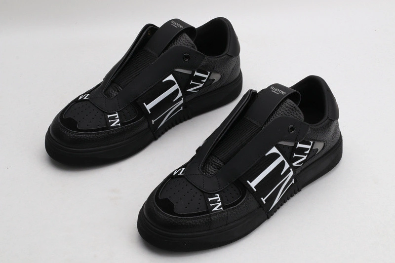 VALEN1N0 sneaker