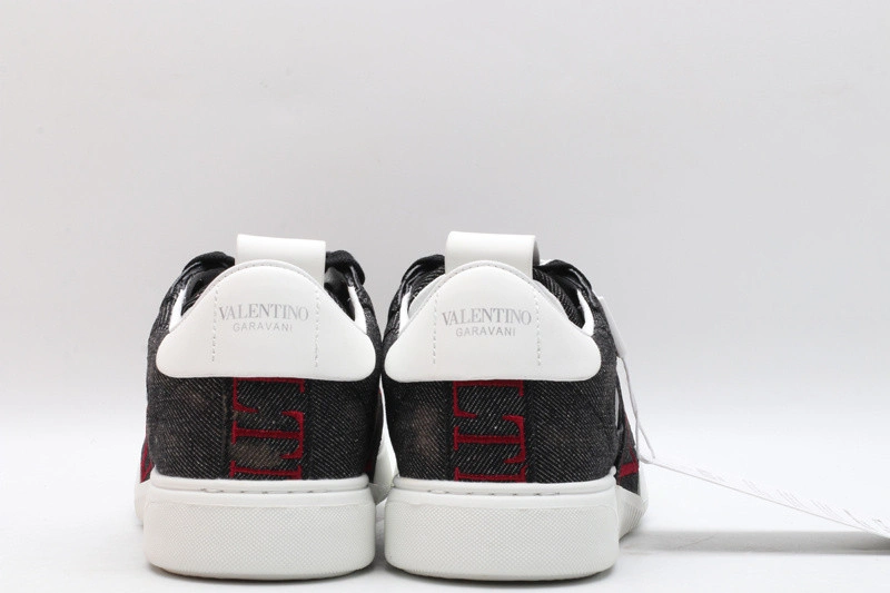 VALEN1N0 sneaker