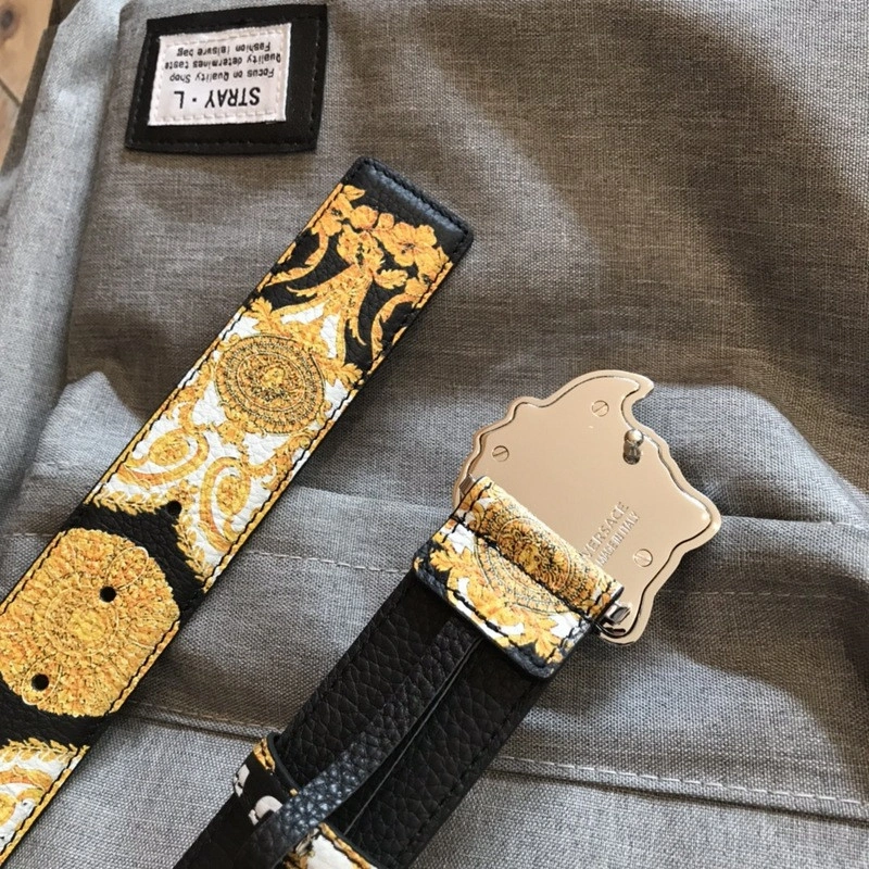VESACE  Belt
