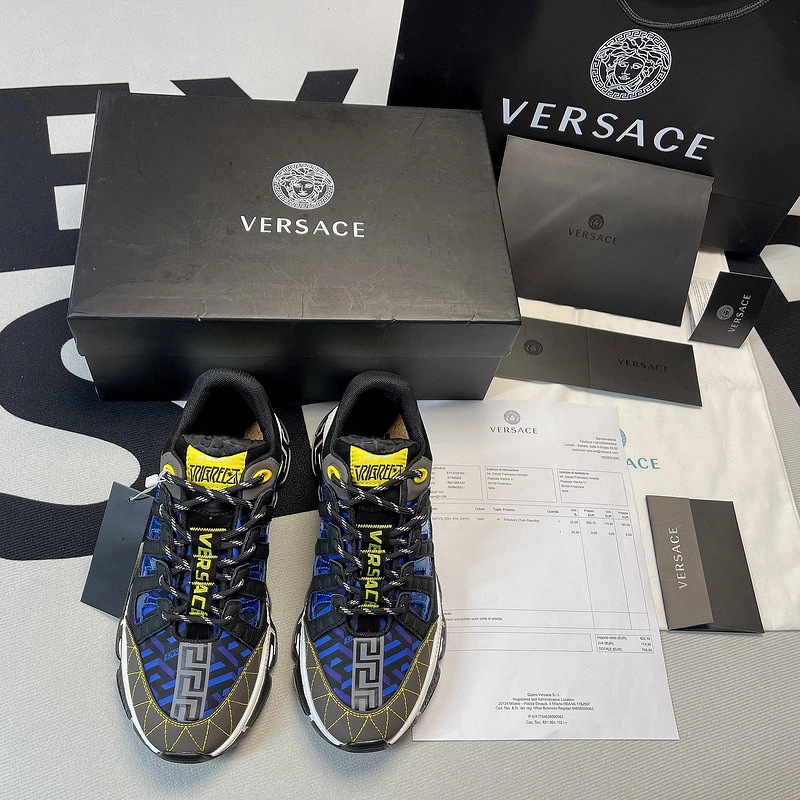 Vesace  Sneakers