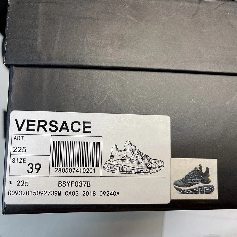 Vesace  Sneakers