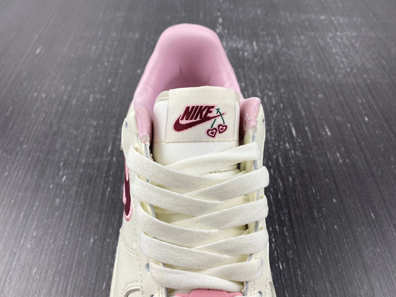 Wmns Air Force 1 Low 'Valentine's Day 2023'   FD4616-161