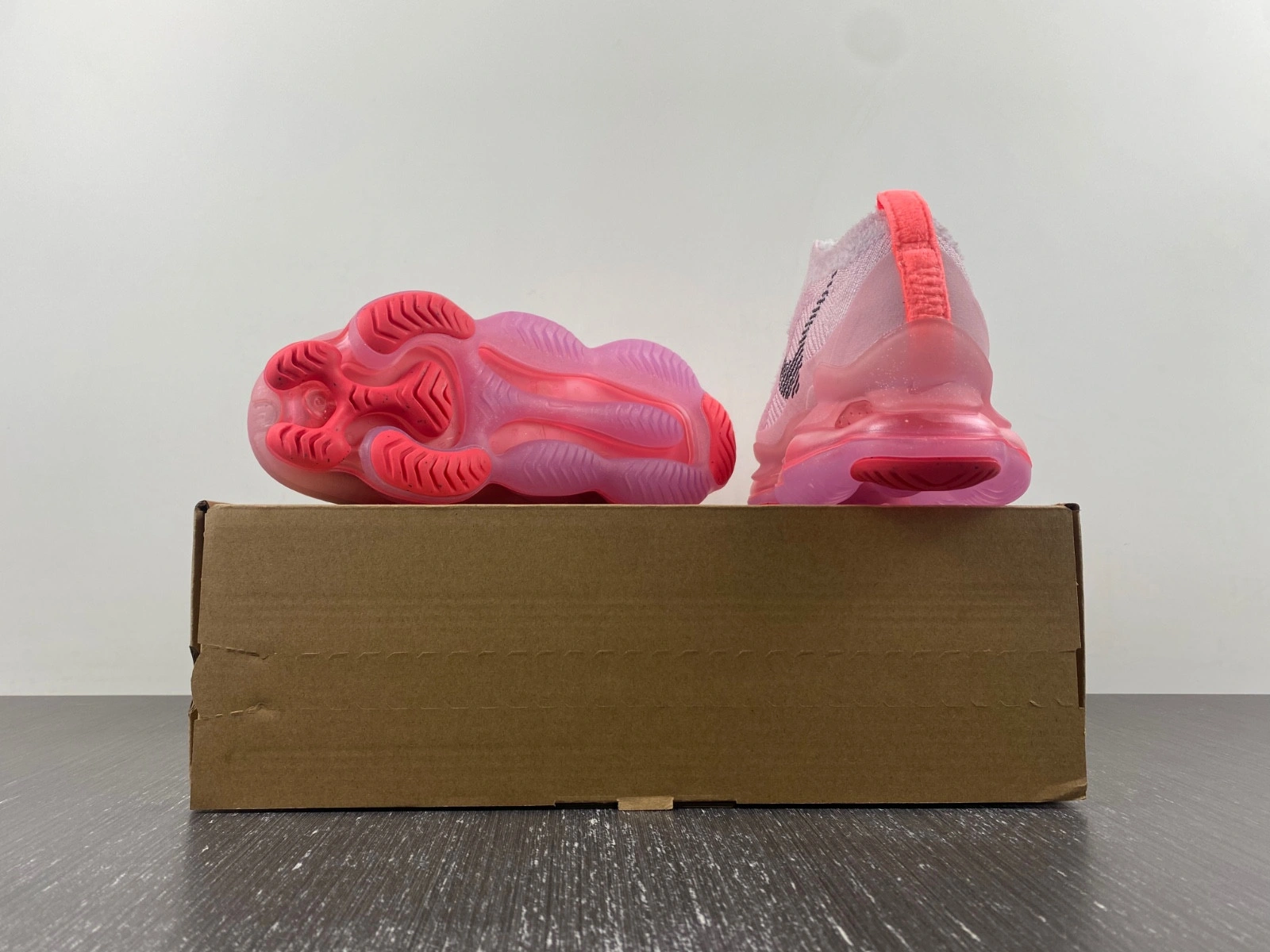 Wmns Air Max Scorpion Flyknit 'Barbie' - FN8925 696