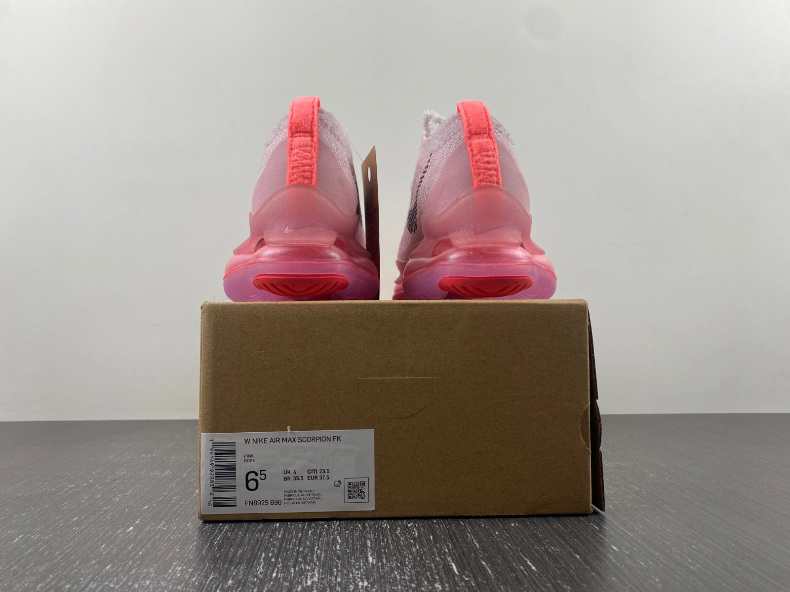 Wmns Air Max Scorpion Flyknit 'Barbie' - FN8925 696