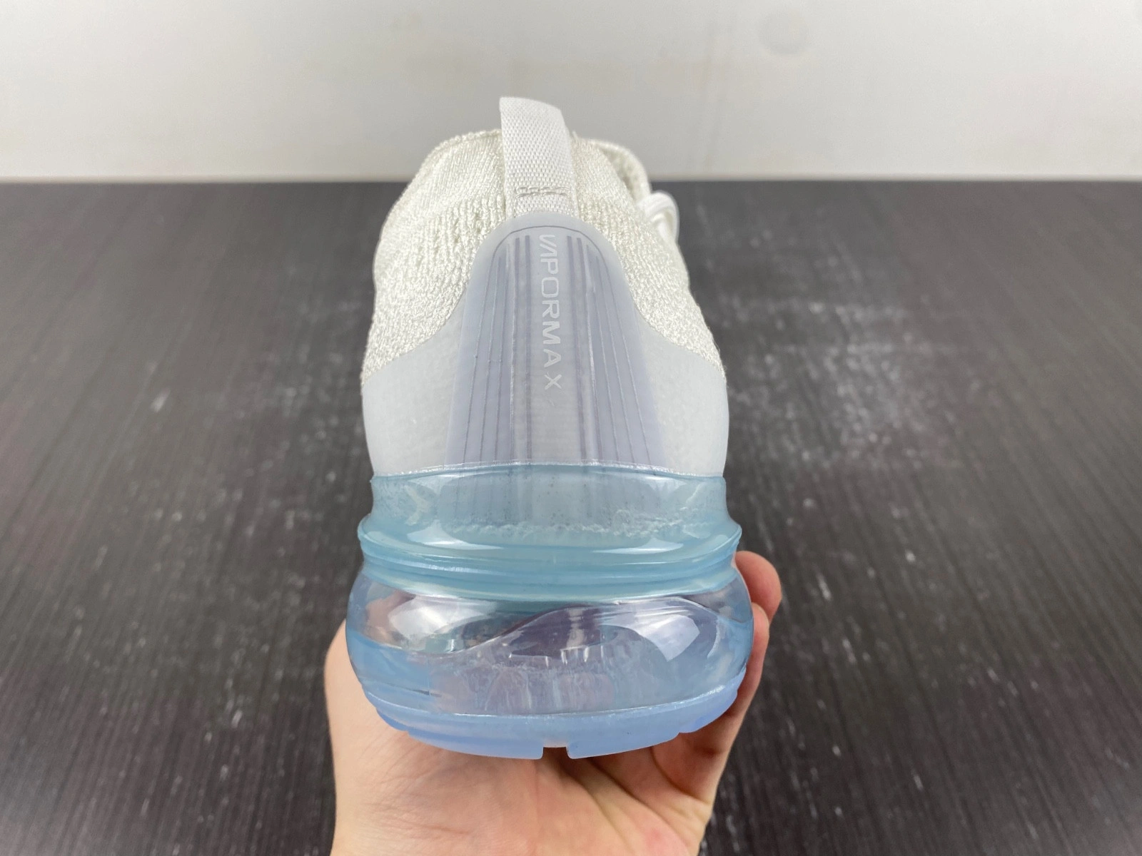 Wmns Air VaporMax 2023 Flyknit 'Pure Platinum'  DV6840-100