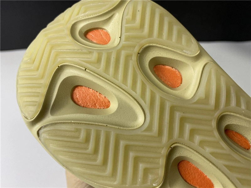 Yeezy 700 V3 “Srphym   G54853