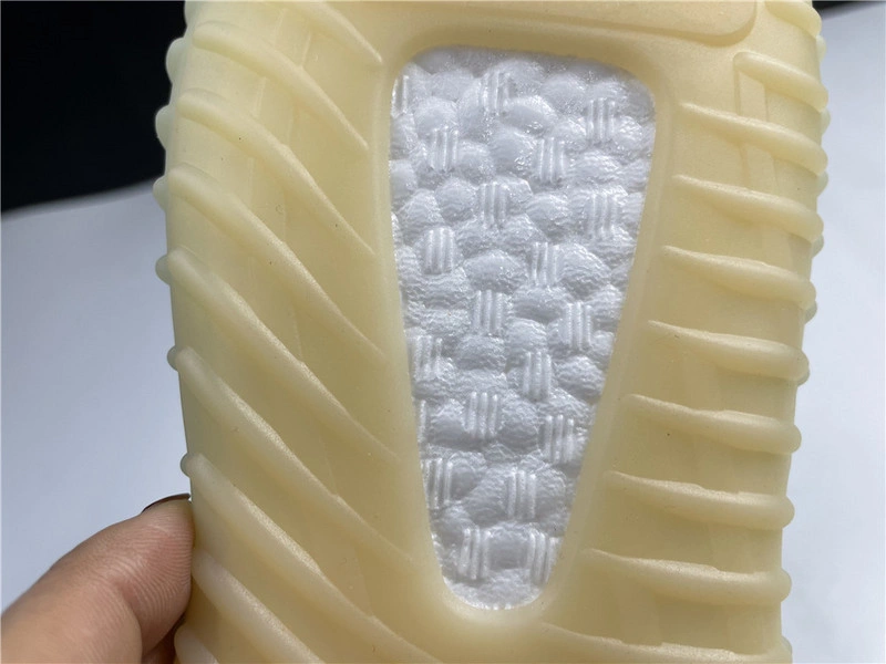 Yeezy Boost 350 V2   GY3438